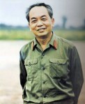 Đại tướng Võ Nguyên Giáp tại quê hương (2-1973)